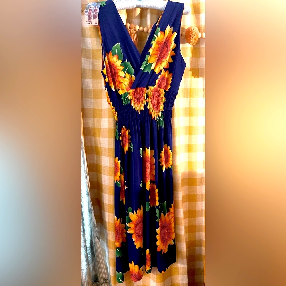 NWT XL/XXL bright blue stretchy sundress w sunflowers
